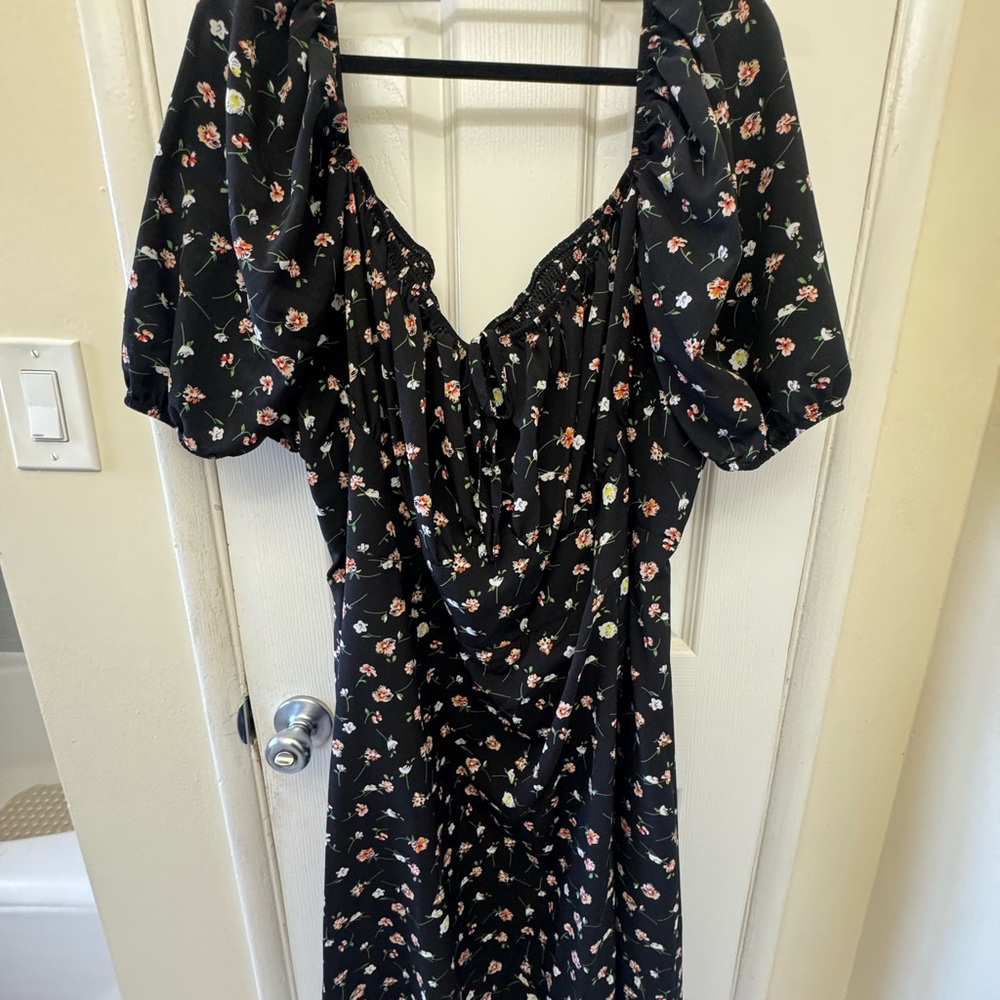 SHEIN Black Floral Maxi Dress